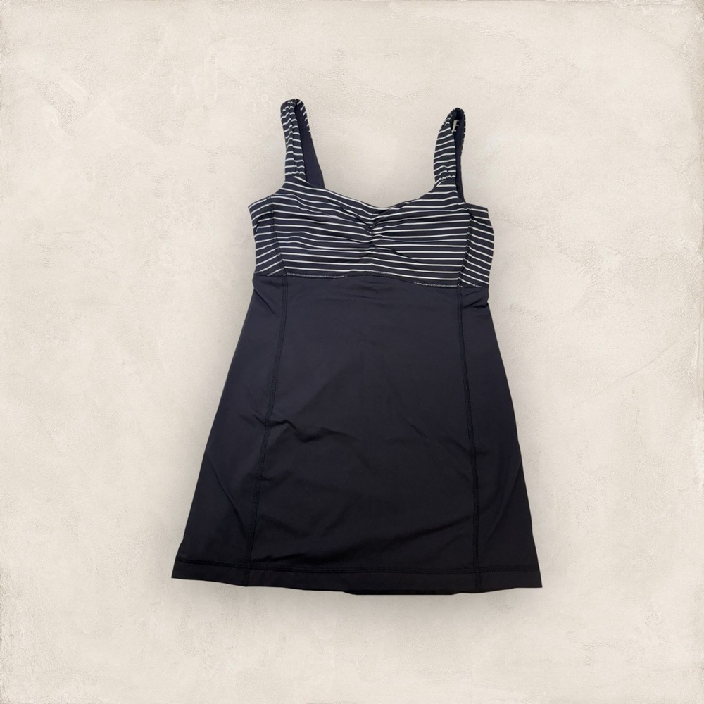Lululemon Striped Black and White Tank Sz. 6